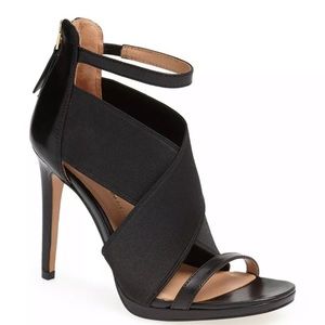 VINCE CAMUTO Signature Heels 6.5 Black $250